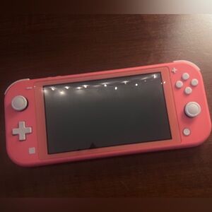 Nintendo Switch Lite - Coral